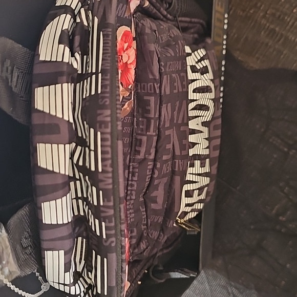 Steve Madden Black and Pink Floral Backpack Set With Clutch NWT main image 9